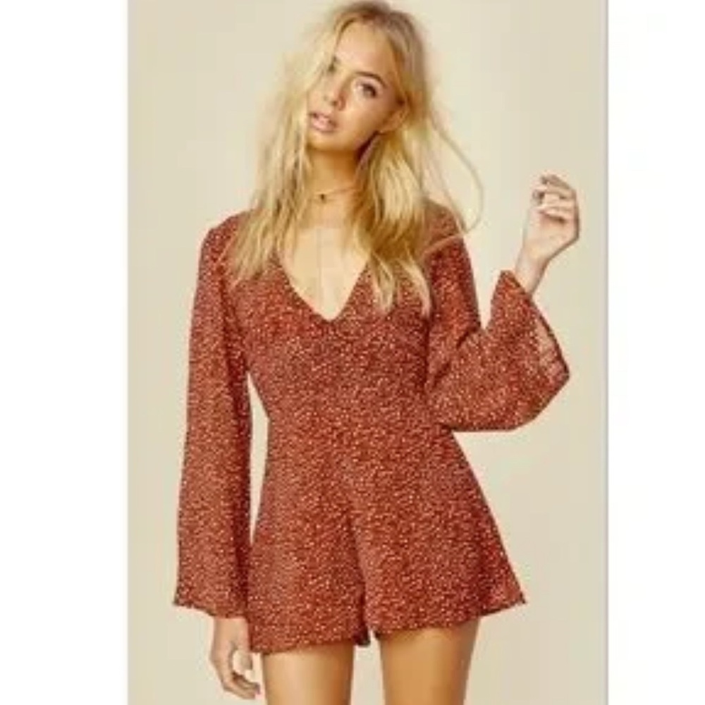 WYLDR lead the way v neck long sleeves animal print jumpsuit size XS